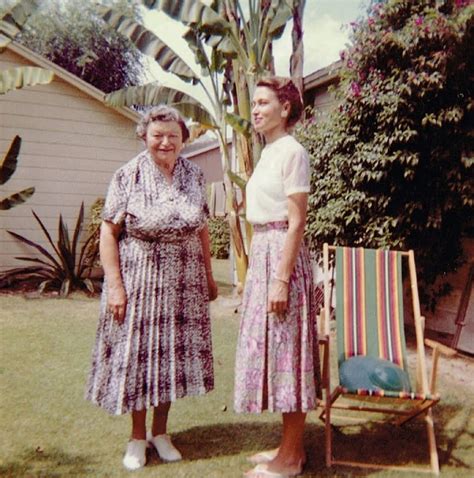 45 Kodachrome Photographs Of American Elderly Women In The 1950s ~ Vintage Everyday