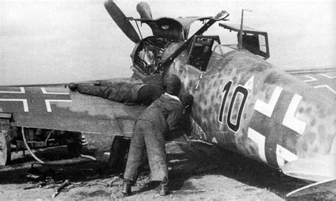 Asisbiz Messerschmitt Bf 109g6 7jg52 Black 10 Erich Hartmann Russia