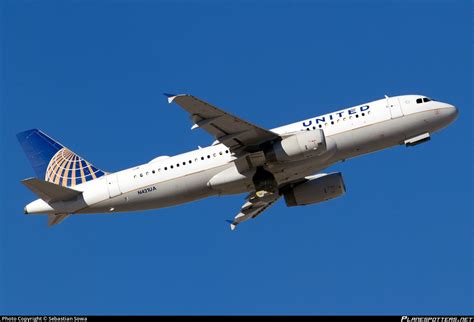 N421ua United Airlines Airbus A320 232 Photo By Sebastian Sowa Id