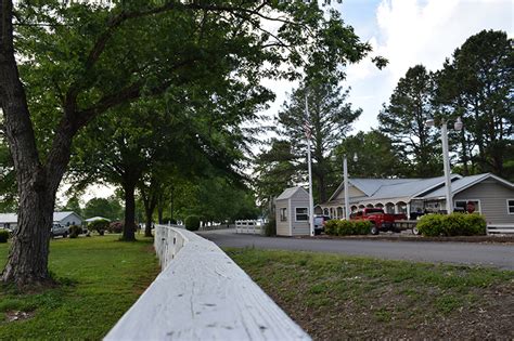 Little Mountain Marina Camping Resort Langston Alabama Guntersville Lake