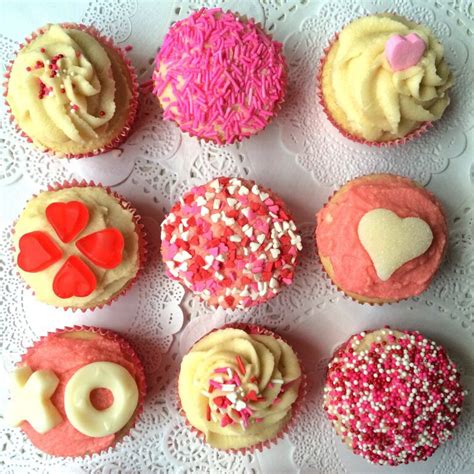 Easy Simple Valentines Day Cupcake Decorating Shifting Roots