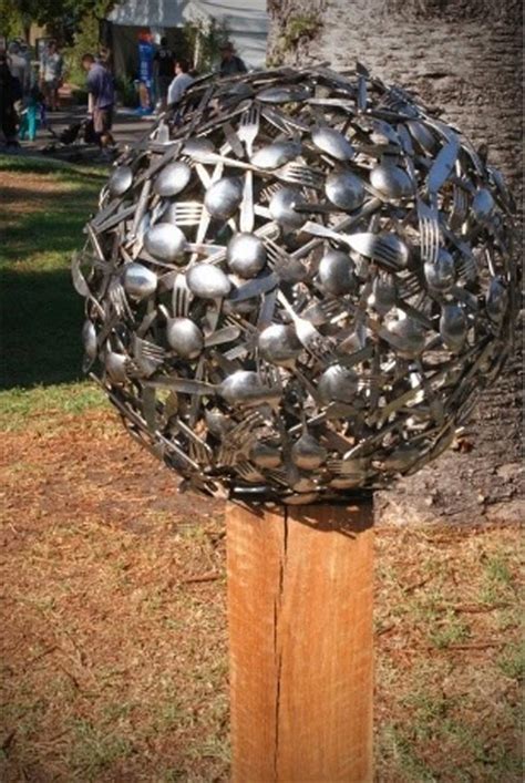 Calm and charming outdoor wall decor diy jeffsbakery basement via that post metal garden art ideas that can you're to use appropriate with passion you're. Cool DIY Garden Globes Make Your Garden More Interesting ...