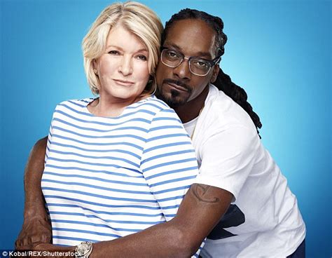 Martha Stewart Insists She Would Never Date Snoop Dogg Daily Mail Online