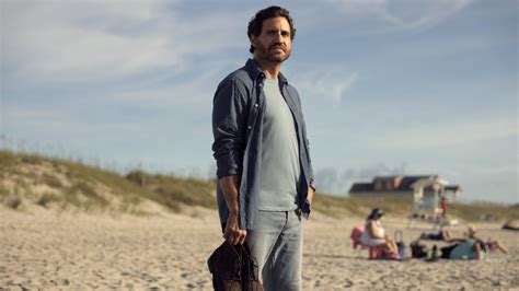 Netflix Deelt De Trailer Van Spannende Nieuwe Serie Florida Man Met Edgar Ramírez