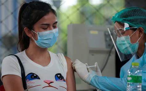 It was first identified in december 2019 in wuhan, china. Thái Lan đồng loạt tiêm chủng Covid-19 cho toàn dân ...