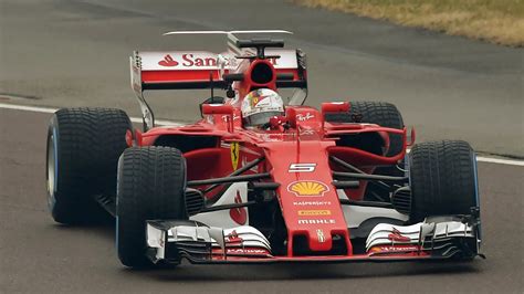 Descripción discusiones0 comentarios0 notas sobre cambios. Formel 1: Sebastian Vettel gibt dem neuen Ferrari SF70H ...