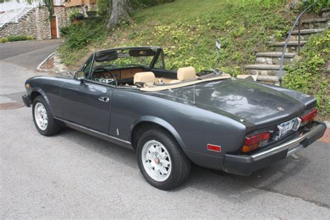 Designed by and manufactured at the italian carrozzeria pininfarina factory, the monocoque. 1982 Fiat 124 Spider 2000 for sale on BaT Auctions - sold ...