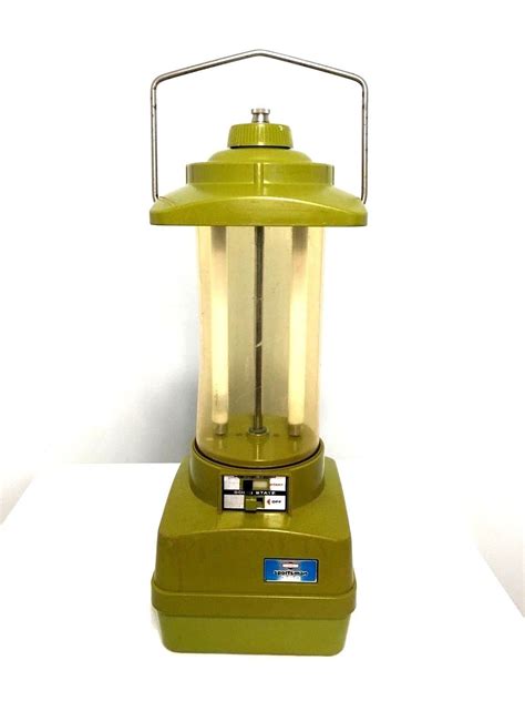 Vintage Ray O Vac Sportsman 360 Fluorescent Camping Fishing Lantern