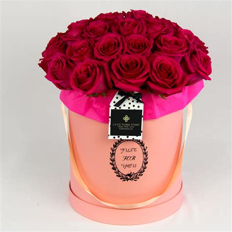 Luxe 25 Pink Floyd Roses In Beverly Hills Ca Luxe Floral Studio