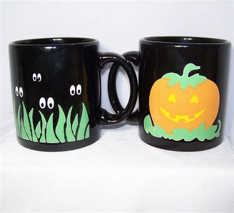 Cangkul cap eye german : 2 WAECHTERSBACH Halloween Mugs Eyes in Grass Pumpkin Jack ...