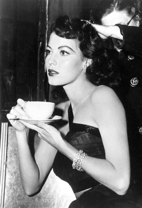 Gorgeous Photos Of Ava Gardner During The Filming ‘the Killers 1946