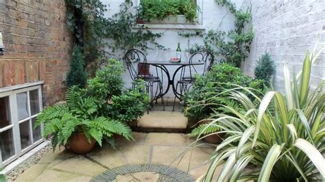 Small Courtyard Garden Ideas Uk Youtube