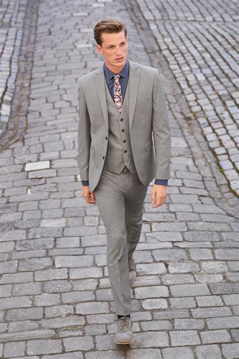 So, to make life easier, we've narrowed down the options and curated a selection of men's wedding suits tailored to complement all styles and budgets. Mens Suits | Suits For Weddings & Occasions | Next ...