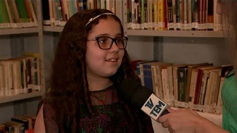 Menina De 11 Anos Que Leu 560 Livros Cria Biblioteca Em Casa Jornal