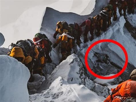 Mt Everest Deaths More Climbers Bodies Found In Nepal Nt News