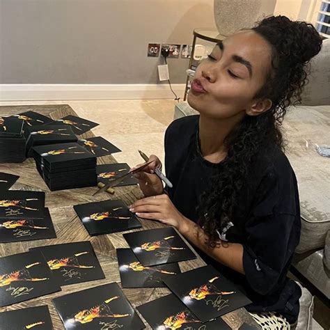 Leigh Anne Brasil On Twitter Rt Leighannemusic Dont Say Love Signed Cds Are Available To