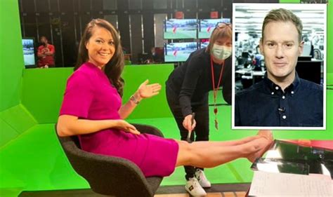 Dan Walker Gets Permission To Post Sam Queks Legs After Issue On Bbc