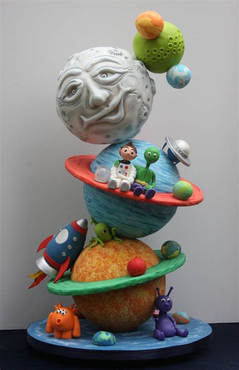 Out Of This World Cake
