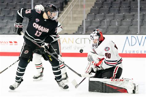 scsu-hockey-has-strong-outing-in-omaha-pod-to-start-season