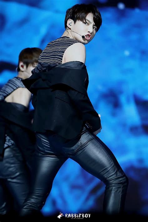 4 Times Fans Fell In Love With Bts Jungkooks Huge Thighs Koreaboo