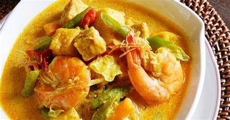Terima kasih puan siti nur sahida ibrahim sebab berkongsi resepi nasi goreng yang awesome untuk kami semua tips untuk dapatkan nasi goreng kampung simple yang sedap katanya jangan blender bahan tumbuk tau gunakan lesung batu itu baru best. Resepi Kuah Lodeh Paling Sedap - Aneka Resepi - Masakan ...