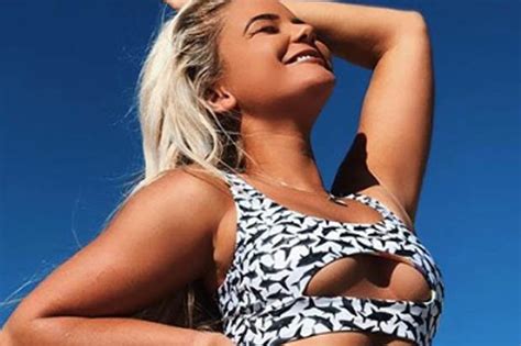 Karina Irby Instagram Model Shares Bikini Snaps It Goes Viral Daily Star