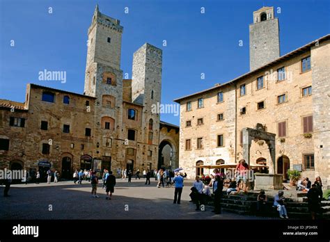 piazza della cisterna and the towers torre grossa torri degli ardinghelli and torre rognosa