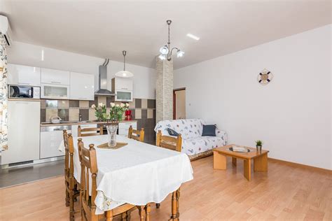 Apartments Hidden Beach Gem - A3 - Pag