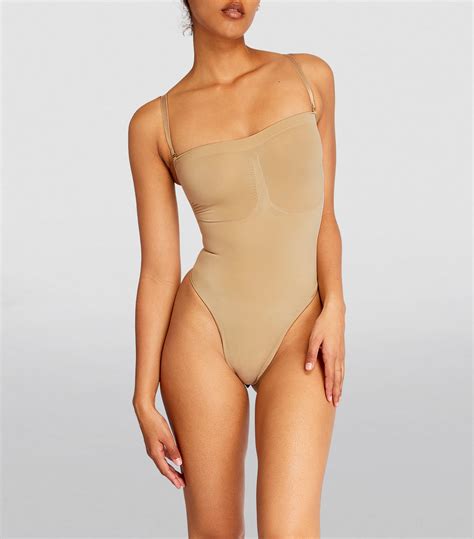 Womens Skims Nude Seamless Sculpt Thong Bodysuit Harrods {countrycode}