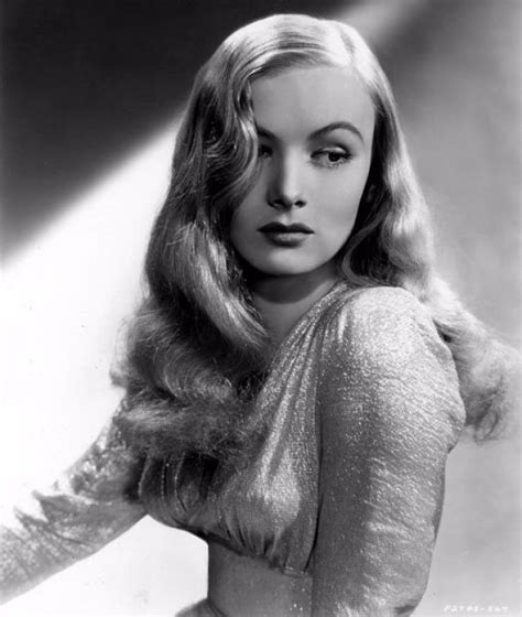 Veronica Lake The Peek A Boo Girl Of The 1940s Vintage News Daily