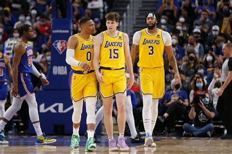 LA Lakers vs Phoenix Suns: Injury Reports, Starting 5s, Betting Odds 