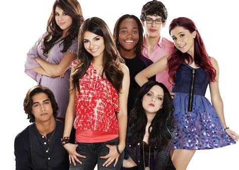 Cast Of Nickelodeons Victorious To Preview Episodes Hold Qanda And