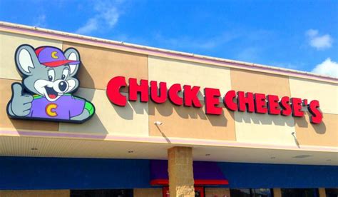 Chuck E Cheese Enhances Prize Giveaways Menu Offerings For Winter