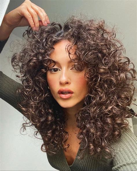 𝓓𝓸𝓼𝓮𝓸𝓯𝓭𝓲𝓸𝓻 Curly Hair Styles Natural Curly Hair Cuts Haircuts For Curly Hair