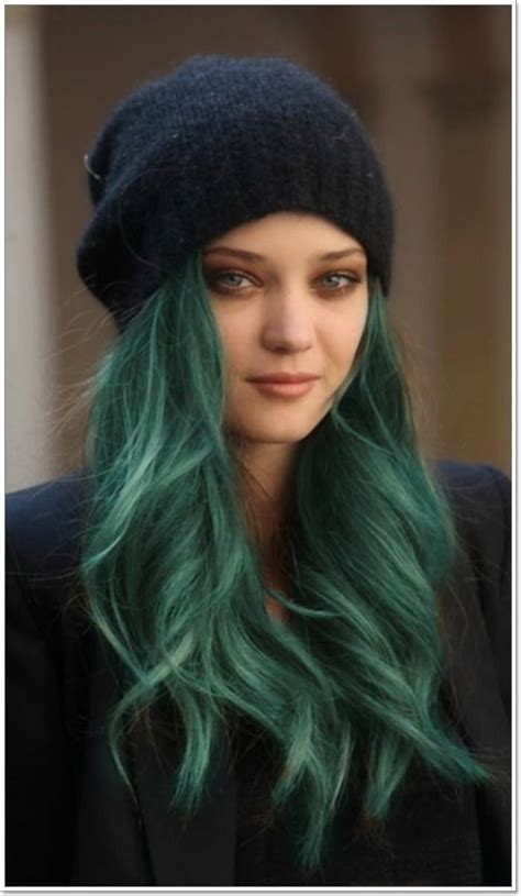 100 Gorgeous Hairstyles For Green Hair Great Looks In Rich Color