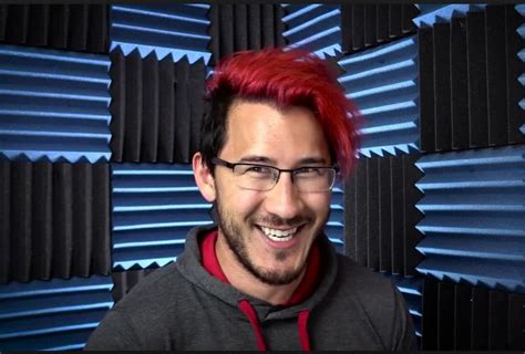 But in fact, the youtuber isn't as famous as he. Top 10 Richest Youtubers in The World 2018 | World's Top Most