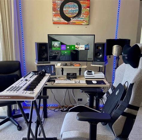 10 Modern Home Studio Setups That Nail The Vibe In 2020 Home Studio