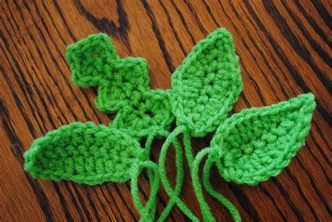 Crochet Flowers And Leaves Pattern