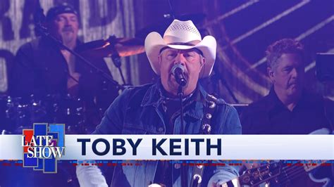 Toby Keith Performs Thats Country Bro Youtube