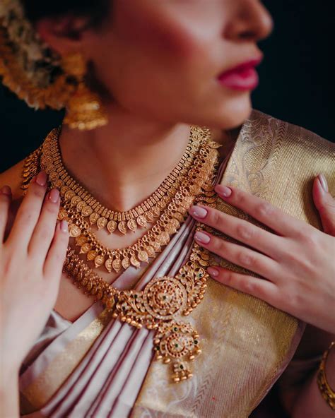most trending and must wear authentic jewels for brides south india jewels