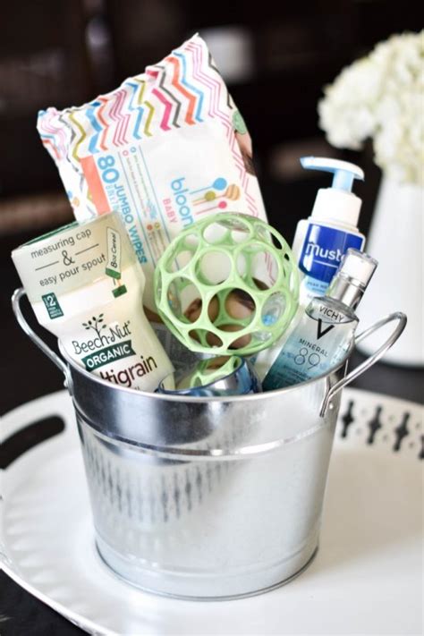 Here are some ideas to help inspire you. A Super Cute Baby Shower Gift Idea to Spoil Baby And Mom ...