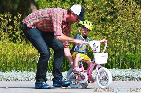 Eric Dane And Rebecca Gayheart Play At The Park With Their Girls
