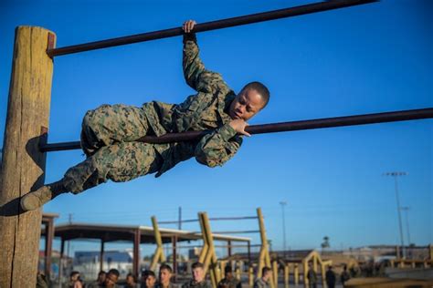 Handhs Squadron Obstacle Course Marine Corps Air Station Yuma News