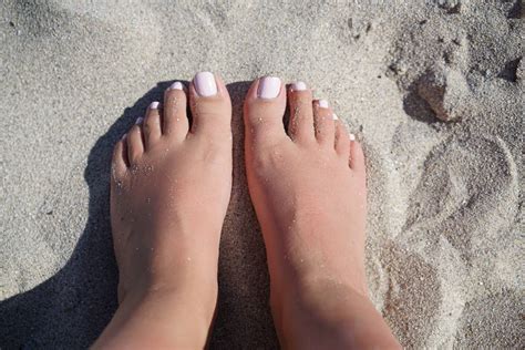 Tanya Burrs Feet