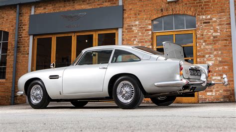 Original Goldfinger Spec Aston Martin Db5 Going To Auction Autoblog