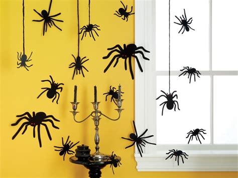 Martha Stewart Crafts Halloween Silhouettes Spiders With Gem
