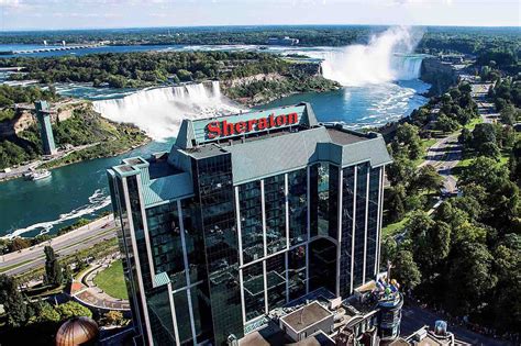 The Top Luxury Hotels in Niagara Falls Canada For Vacations & Getaways