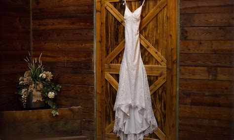 A Barn Wedding To Remember Cowgirl Magazine