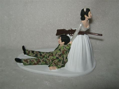 Wedding cake toppers top the cake. Military Wedding Party ~Custom Cake Topper Camo Hunter ...