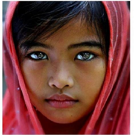 15 Pairs Of The Most Beautiful Eyes From Around The World 16 Pics